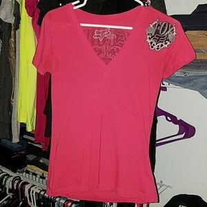 Fox v neck with skulls on back